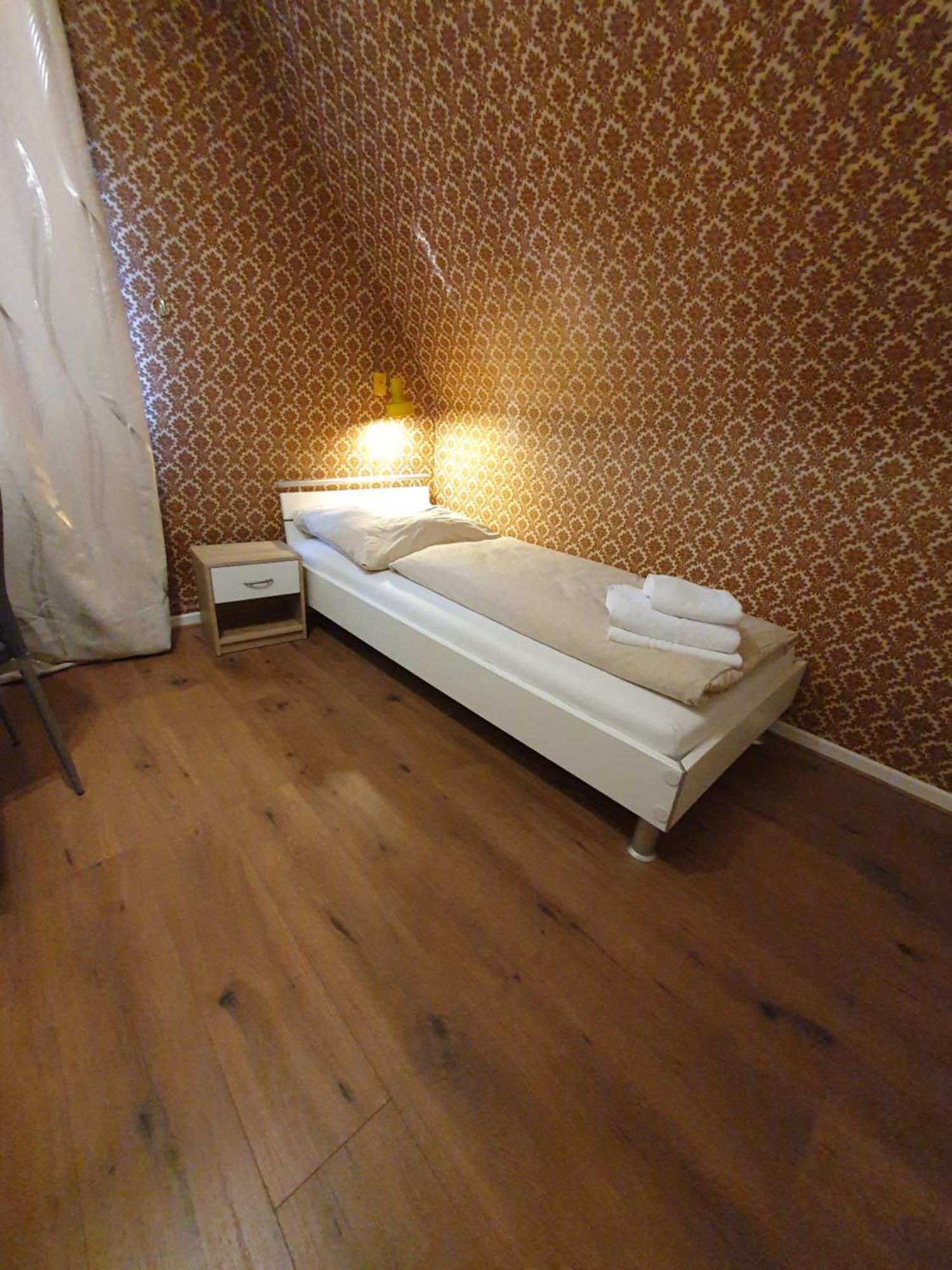 Privatzimmer An Der Uniklinik Mainz Exterior foto